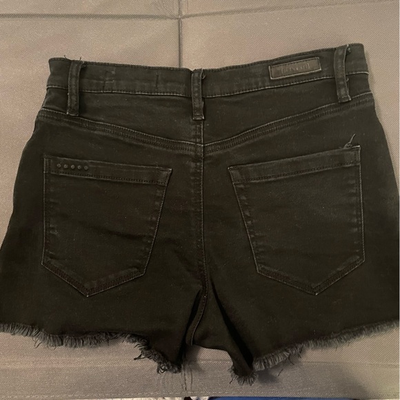 Blank NYC Black Denim Shorts - Picture 2 of 3
